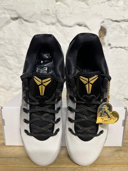 Nike Kobe 9 Low Protro 'Mambacita' Men's Size 10 BRAND NEW