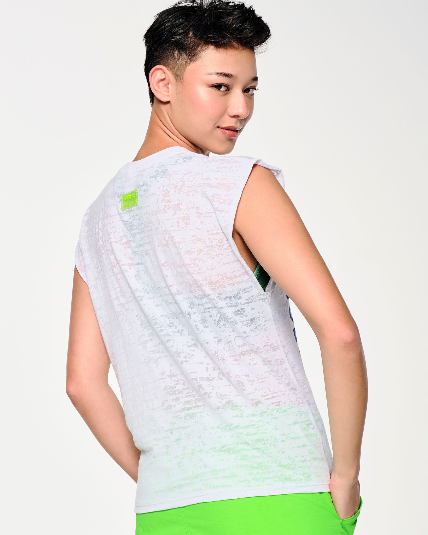 新作♪ズンバ Zumba Out Loud Crop Muscle Tank - White Zumba Tropidelic Muscle Tank - Bold Black / Wear It Out