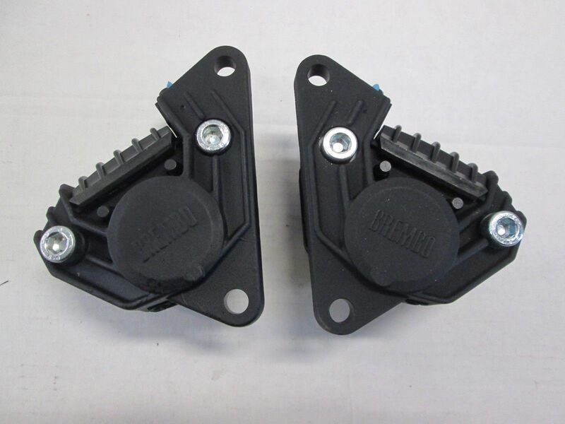 Buy&Ship公式アカウント03TOM'S×brembo 左フロント Moto Guzzi Brembo F08 Caliper Set T3 SP1000 Convert 1100 20355641