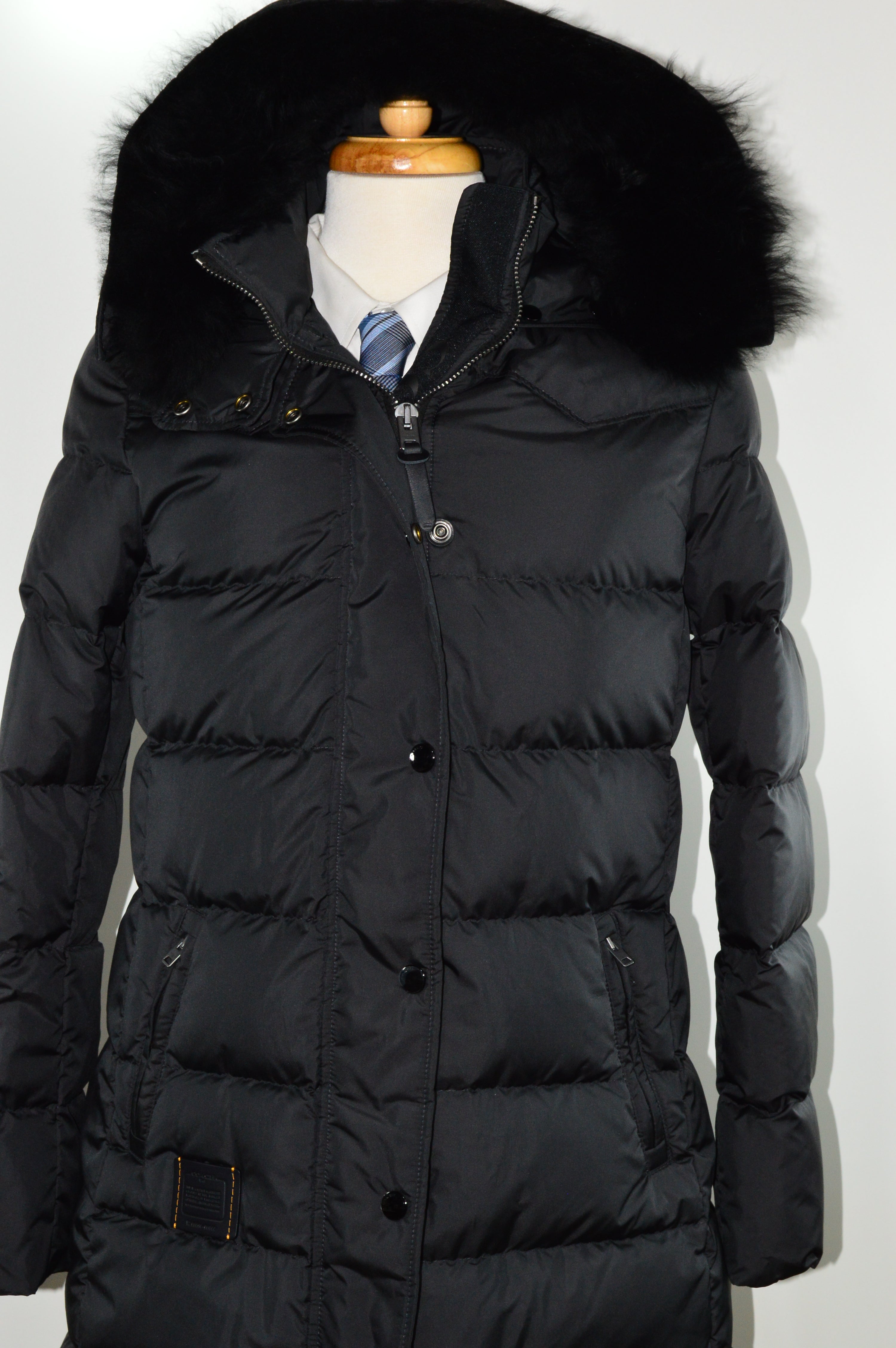 short puffer coat with hood