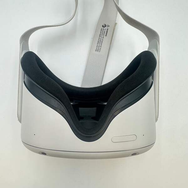 Broken Meta Quest 2 64GB Standalone All-in-One VR Headset Broken Meta Quest 2 64GB Standalone All-in-One VR Headset
