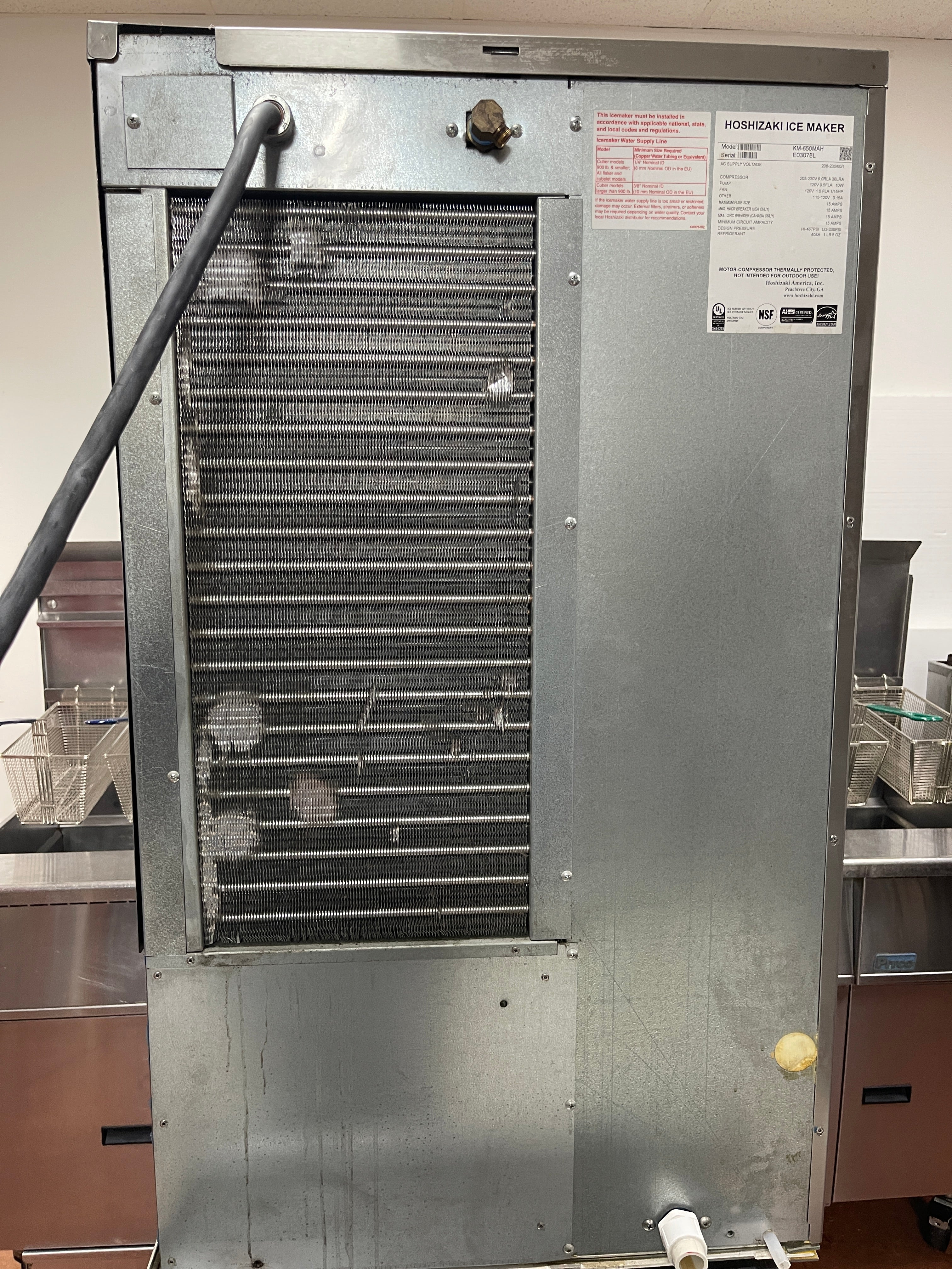 Used Hoshizaki KM-650MAH Crescent Ice Machine 520lb/24hr Air