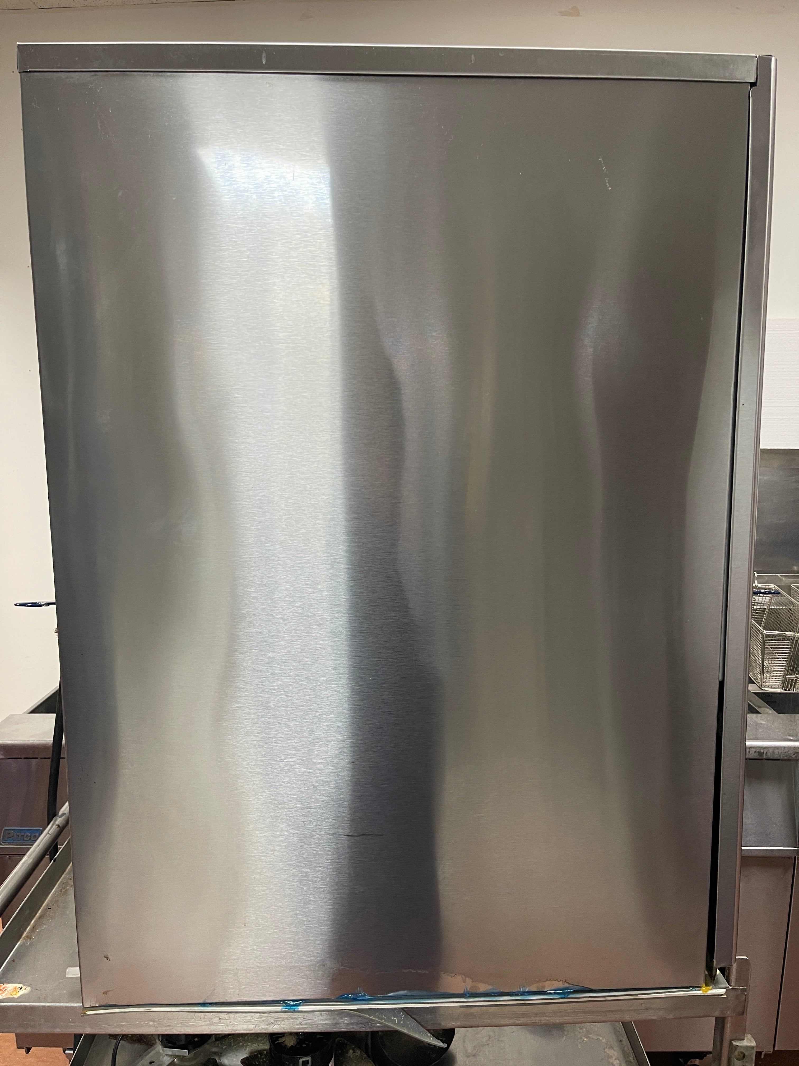 Used Hoshizaki KM-650MAH Crescent Ice Machine 520lb/24hr Air