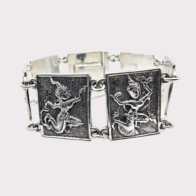 Vintage Siam Silber-Panel-Armband mit mythologischen Figuren und Elefanten