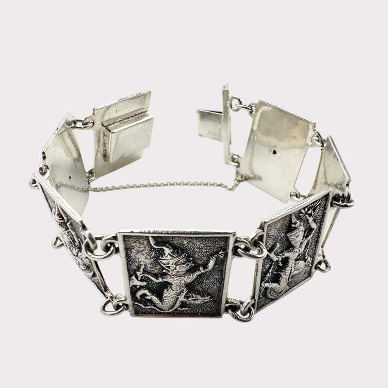 Vintage Siam Silber-Panel-Armband mit mythologischen Figuren und Elefanten