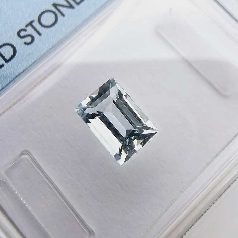 Natürlicher Aquamarin 0,54 ct, zertifiziert vom International Gemological Instit
