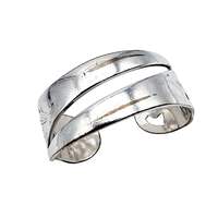 Vintage handgefertigtes Silberarmband – Blumenmuster, offen, 48,61 g