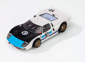 ミニカー AFX HO:SCALE RACING AFX Police Chaser 30-Foot Mega G+ HO Slot Car Set