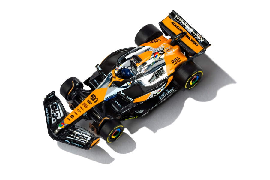 AFX 22158 MCLAREN F1 MCL38 OSCAR PIASTRI 2024 Austin HO Slot Car