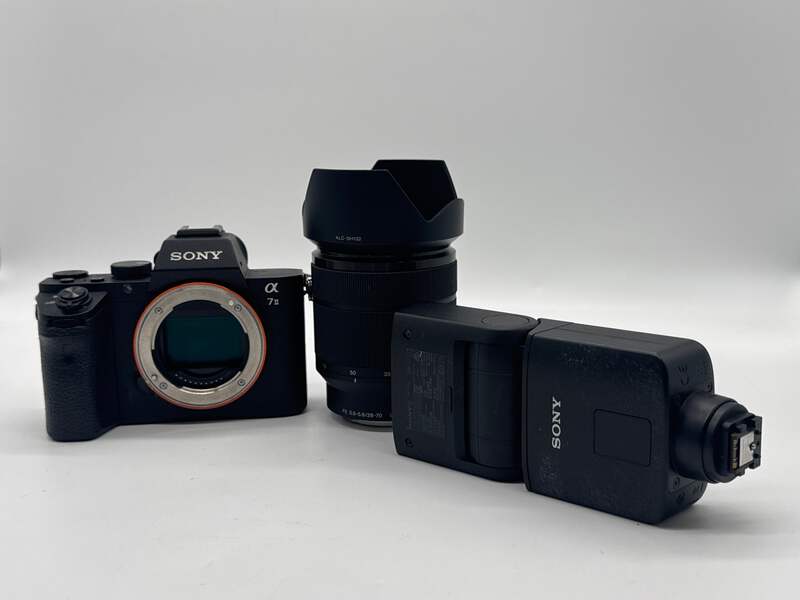 Sony Alpha a7 II ILCE-7M2 24MP Mirrorless w/ 28-70mm Lens Black