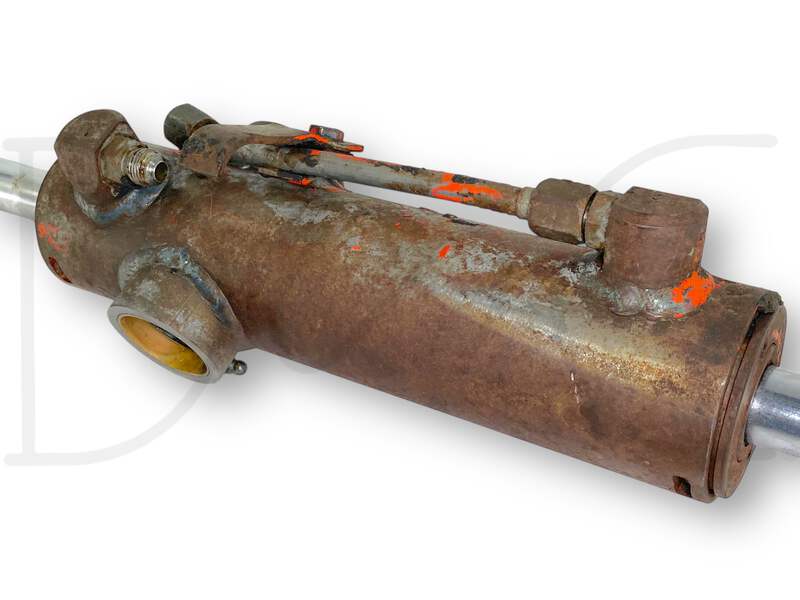 1976 International IH 1086 Tractor Hydraulic Power Steering