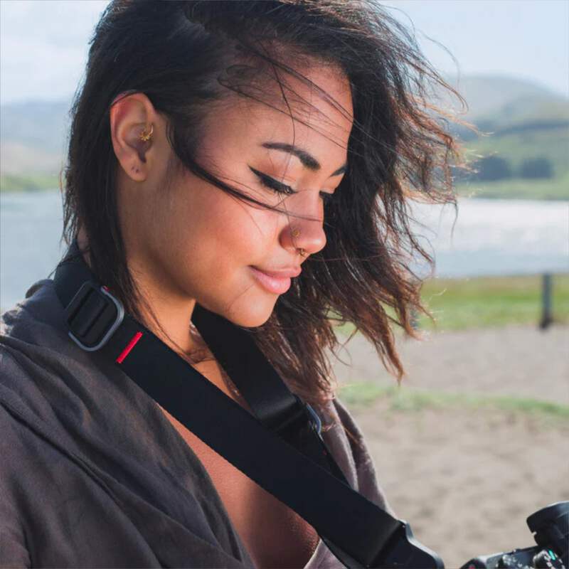Peak Design Slide Lite Black Adjustable Camera Strap with Quick Release Anchors