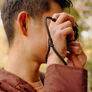 Peak Design Mobile Cuff Black Smartphone Wrist Strap with Quick Release Anchors