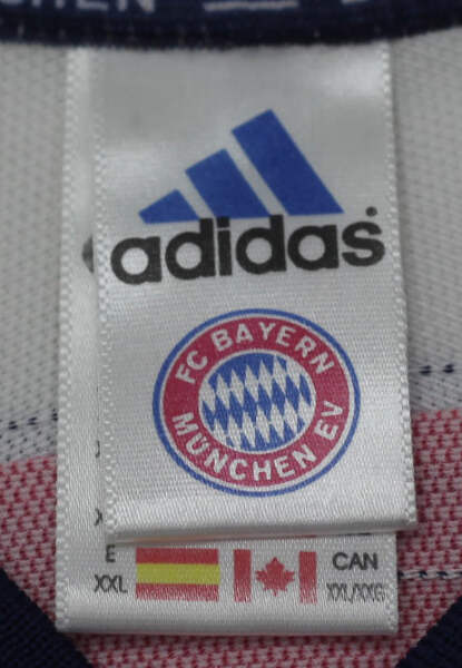 2000-2002 Vintage Adidas FC Bayern Munchen Football Jersey