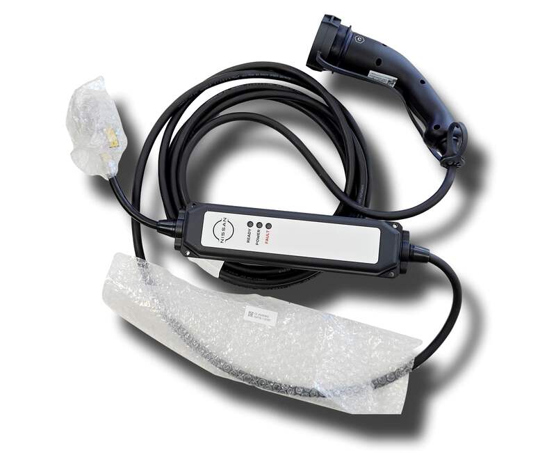 ひ*こ様 Charger Nissan LEAF AZE0 Nissan Leaf At Home 3 Pin Charger ZE1E | eBay UK