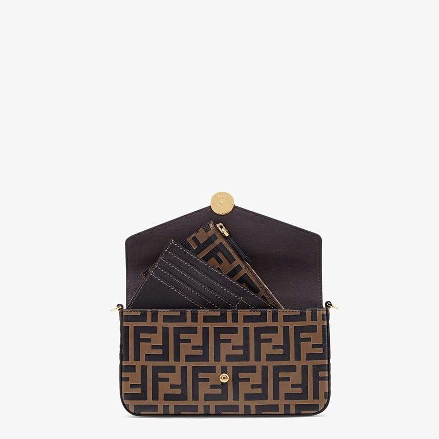 fendi change purse