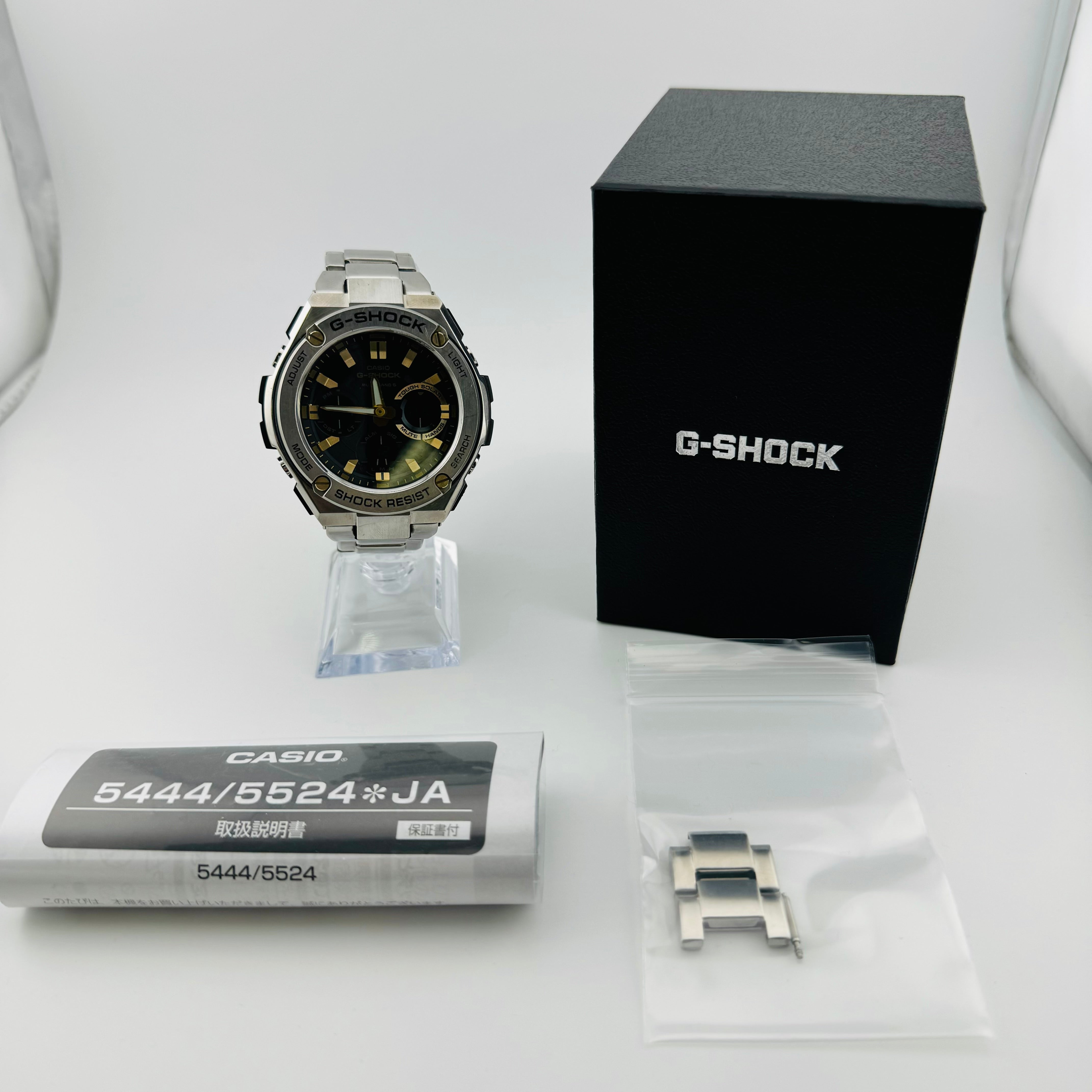 G-SHOCK CASIO 5444 GST-W110D 電波ソーラー タフソーラー 黒文字盤 