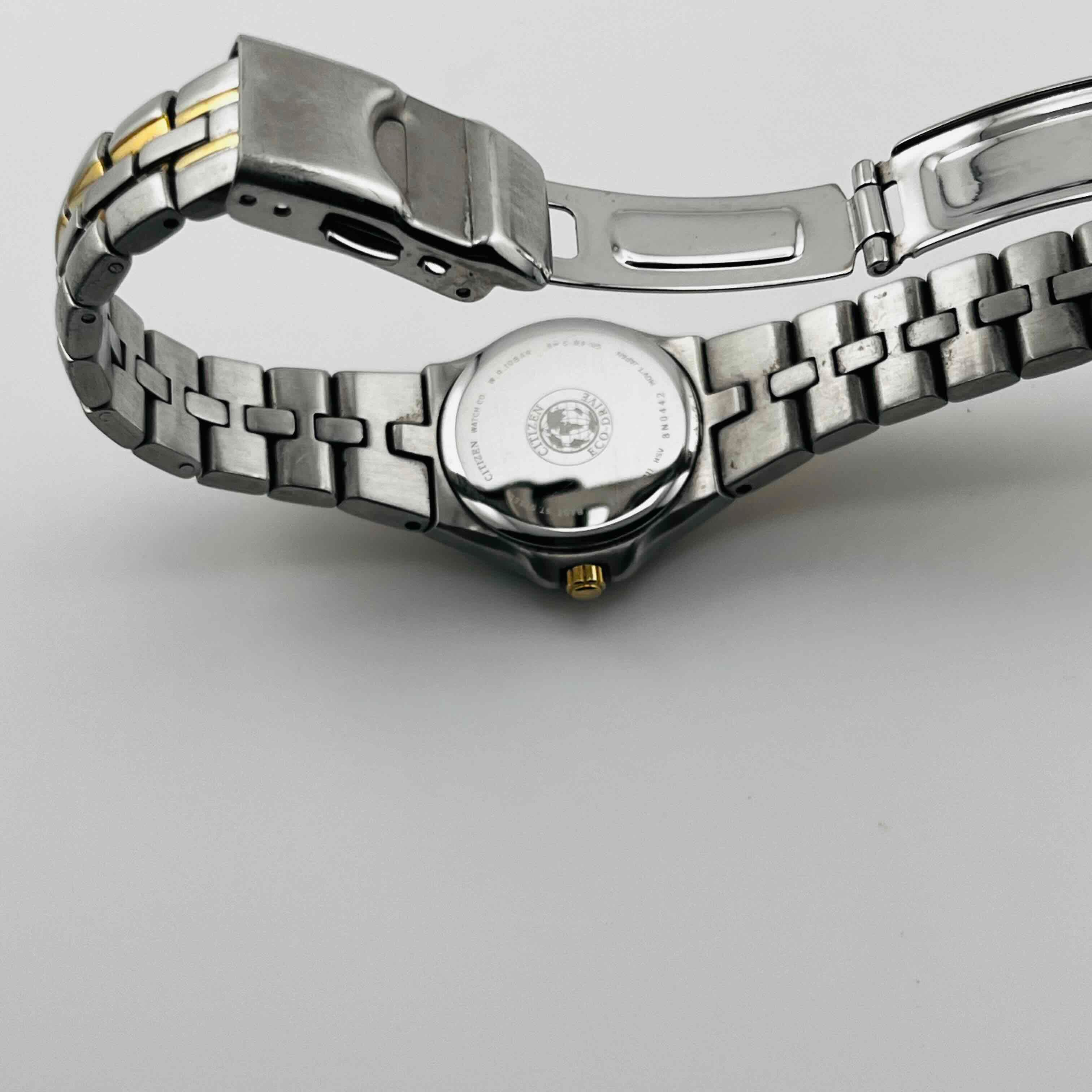 Citizen Eco-Drive E011-K15711 Date Navy Dial 2 Tone Analog Women's