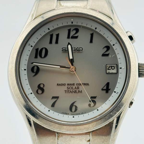 SEIKO 腕時計 7B22-0AD0 電波ソーラー チタン製 SEIKO 7B22-0AD0 Solar titanium Water resistant to 10 ATM Screw