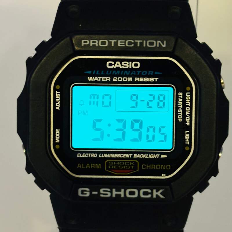 DW-5600E CASIO G-SHOCK　ネイビー　美品　デジタル　イルミネ CASIO G-SHOCK DW-5600E Quartz Sports Water resistant to 20 ATM