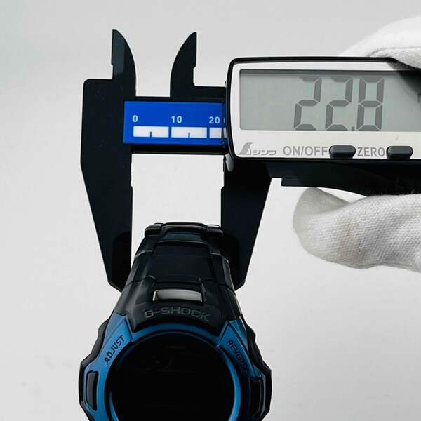 Casio G-Shock MT-G MTG-M900BD-2JF Black and Blue | MultiBand 6