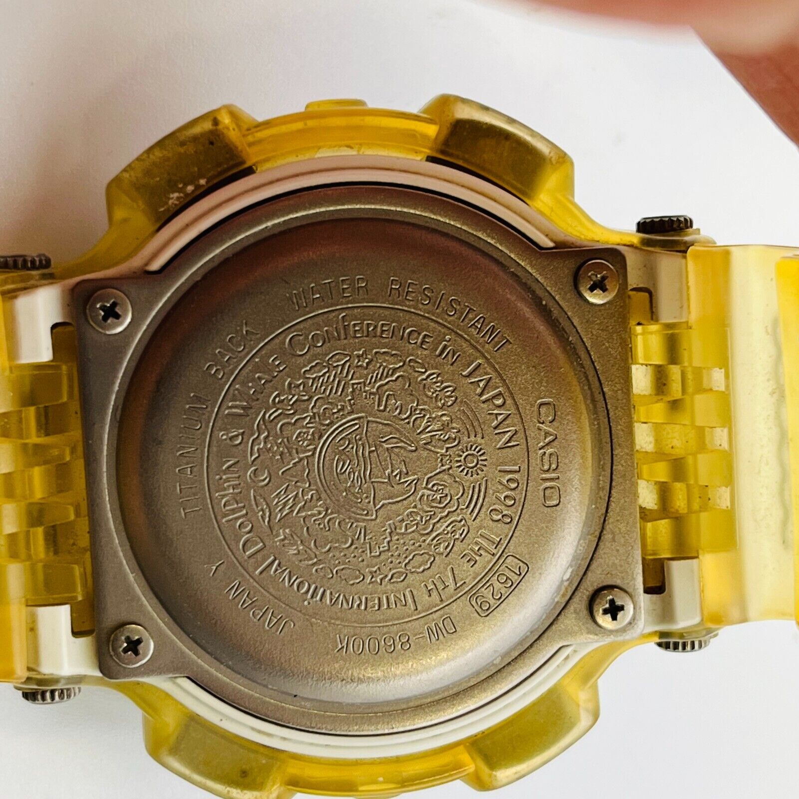 G-SHOCK FISHERMAN DW-8600 イエロー MINT RARE '98 Casio G-Shock FISHERMAN MEN IN YELLOW DW8600YJ9T