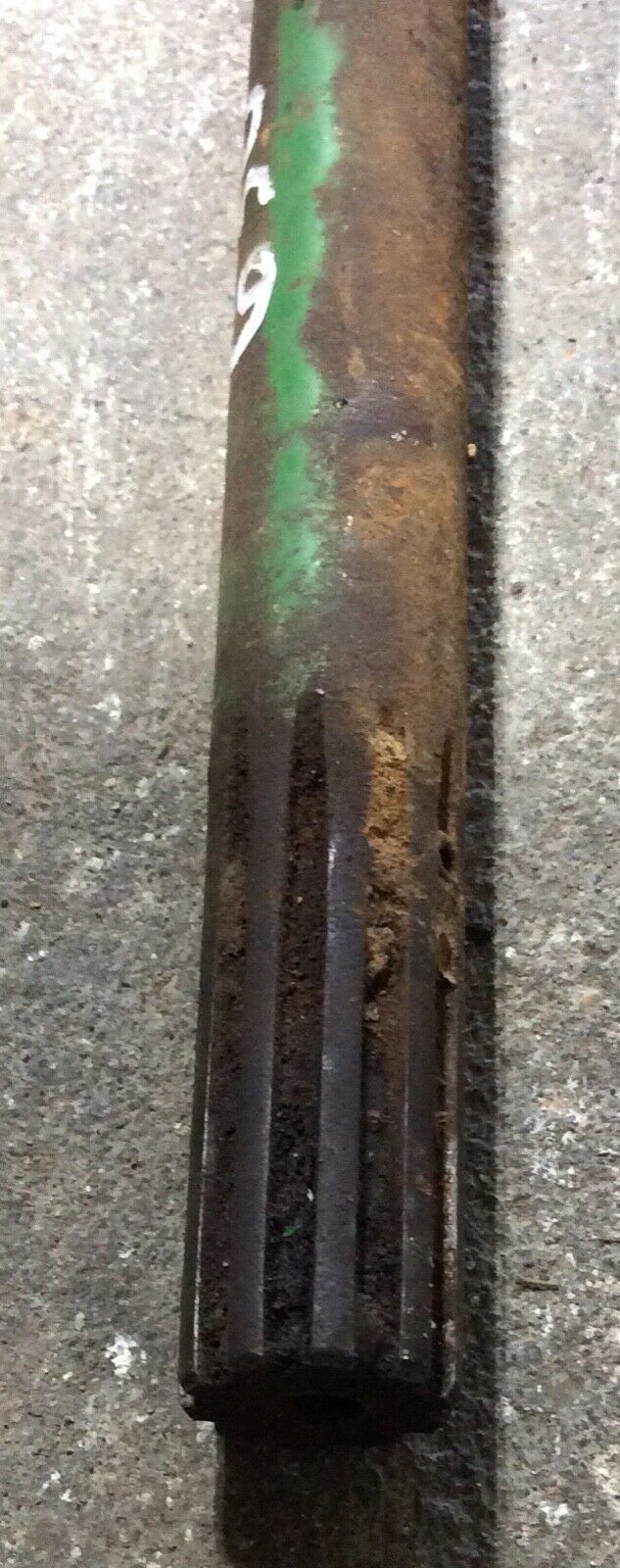 R20604 John Deere Front Steering Shaft For 530, 630