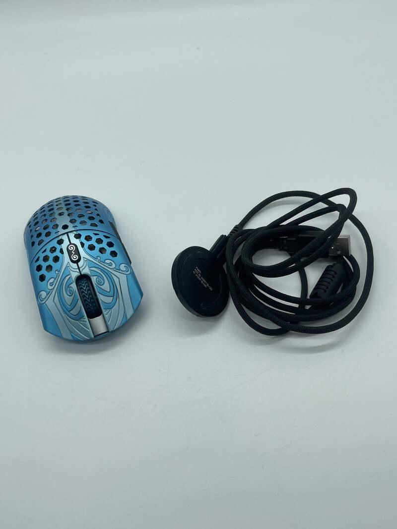 Finalmouse Starlight 12 Poseidon - small Gaming Mouse - Used