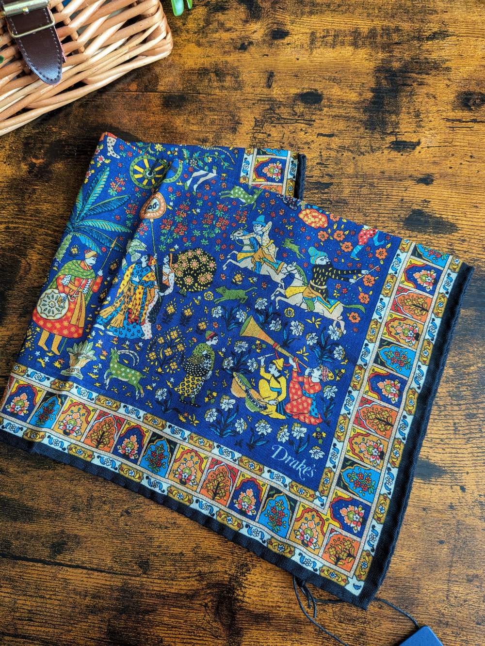 BNWT Drake's Navy Mughal Print Wool-Silk Pocket Square