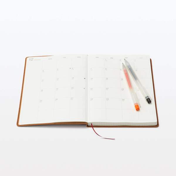 MUJI PLANNER A5 2024 - Faux Suede BEIGE (December 2023 to 2024