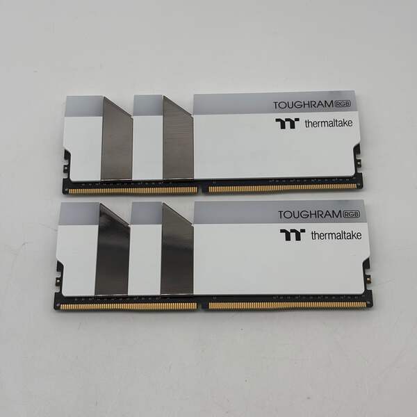 Thermaltake TOUGHRAM RGB DDR4 3600 16GB (2x8GB) White | eBay