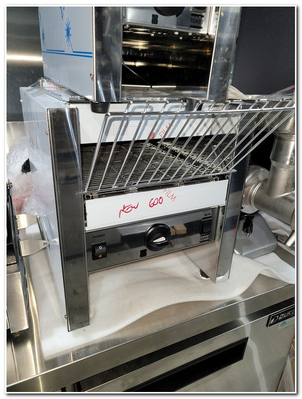 milan toaster
