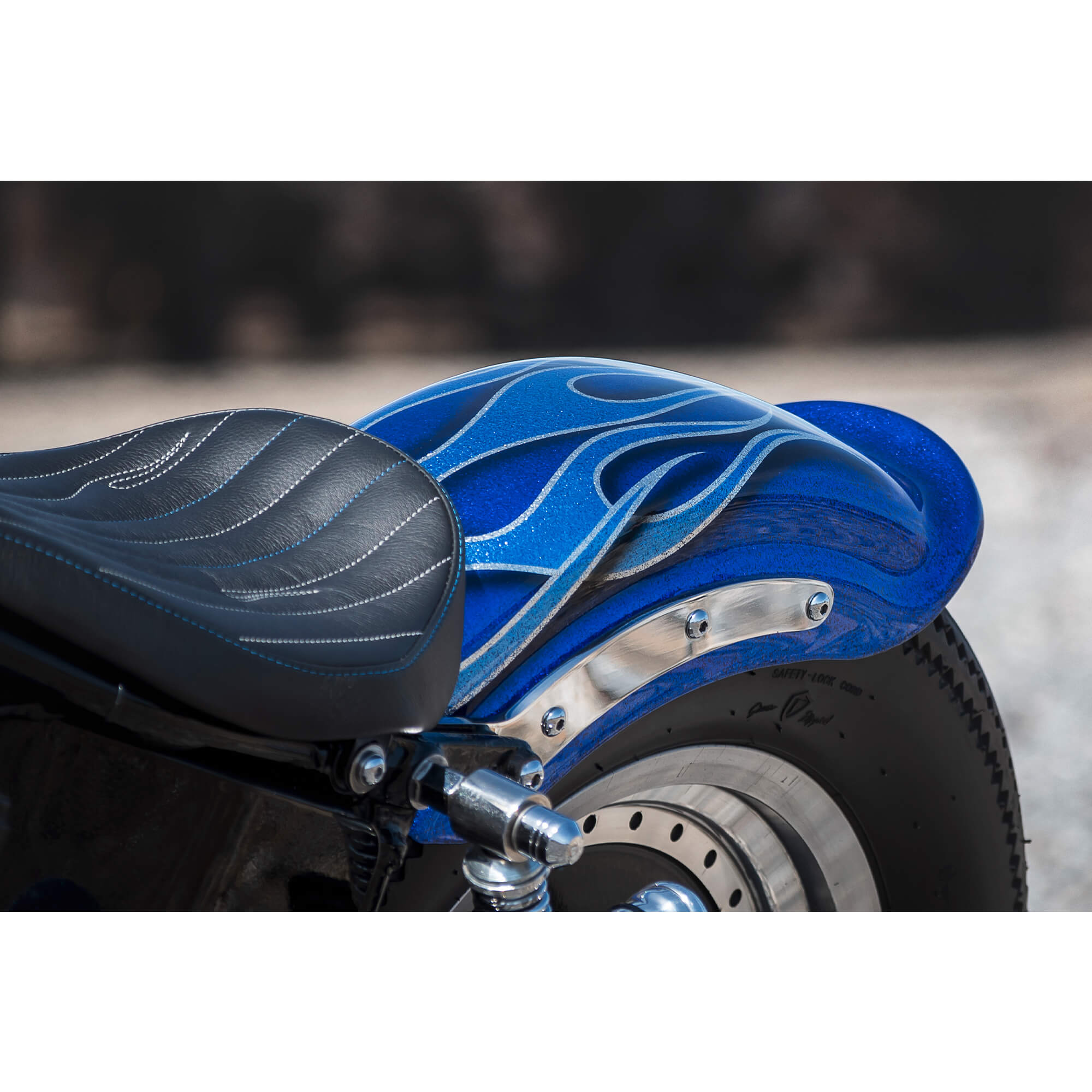 【rrr】Lowbrow Customs製ROGUE 1958〜84年式 Lowbrow Customs Rogue Steel Rear Fender 58-84 Shovelhead