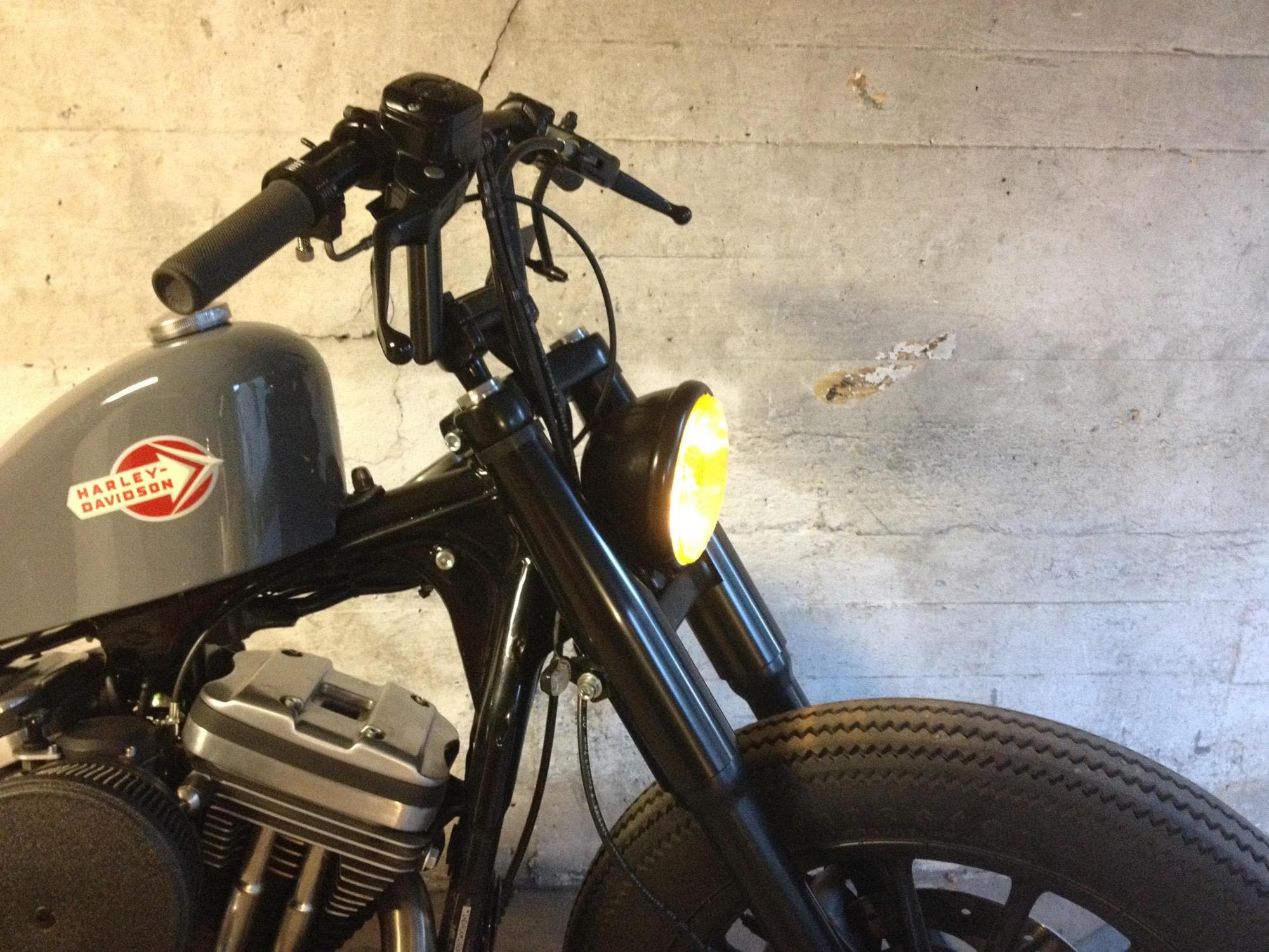 ローブローカスタムズ　ヒートガード　1本 39mm Fork Shrouds for Harley-Davidson Sportsters – Lowbrow