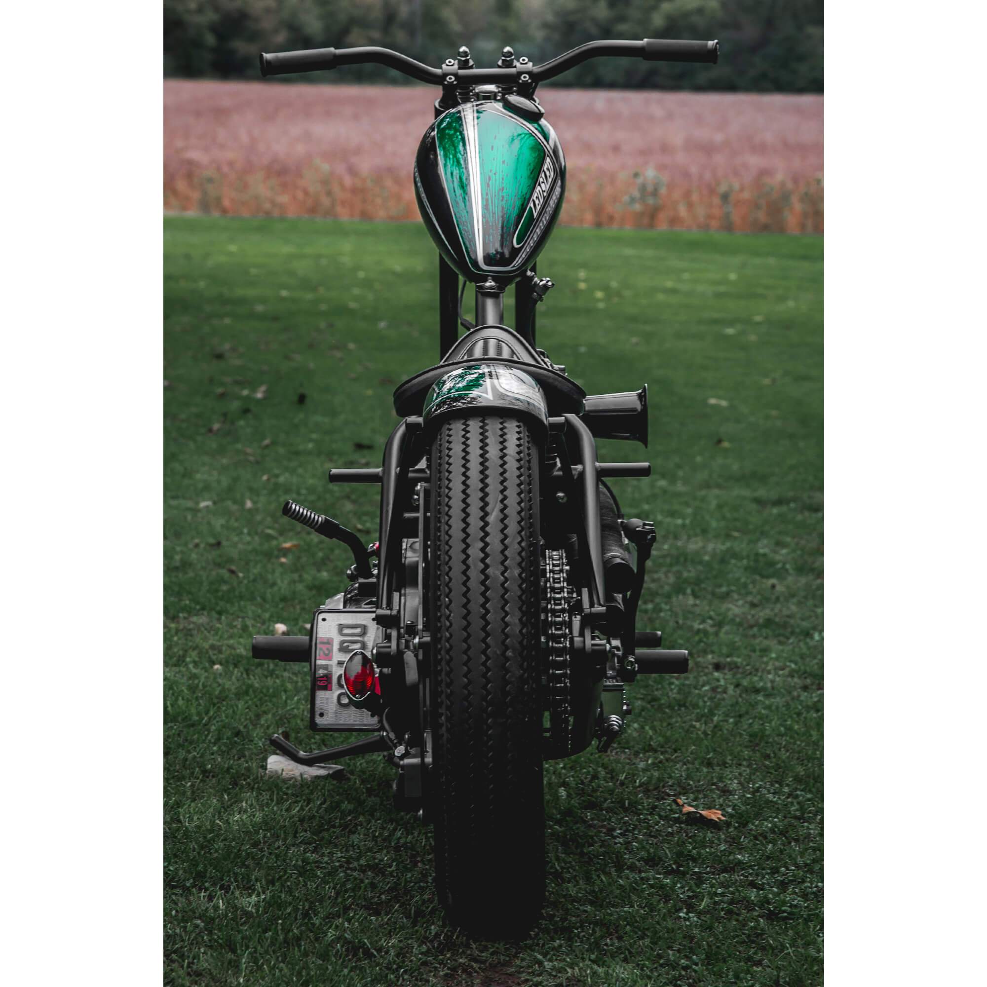 あなたFirestone CHANPION DELUXE 4.50 18 4.50-18 Firestone Deluxe Champion Classic Motorycle Tire